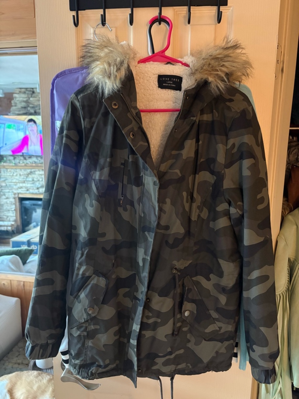 Love Tree Camo Utility Parka with Faux-Fur Hood - Olive Green Camo